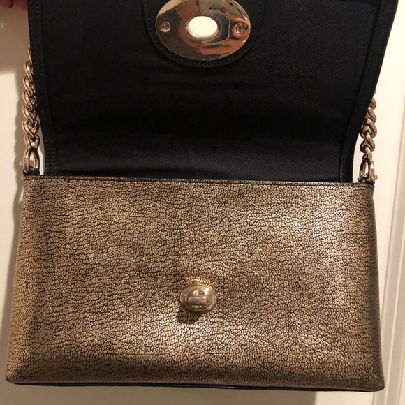Authentic COACH metallic gold leather crossbody - Picture 5 of 8